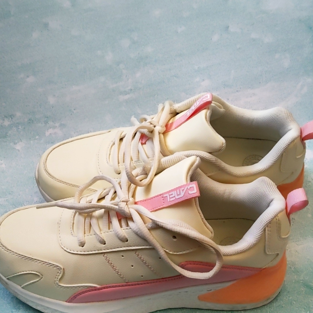 Camel Walking and Running Shoe